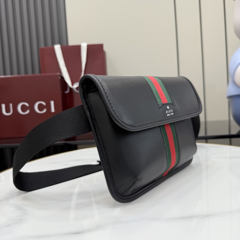 Черная сумка Gucci с красно-зеленой полосой