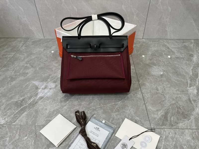 Женская сумка-шоппер Herbag винного цвета 31 см Hermès
