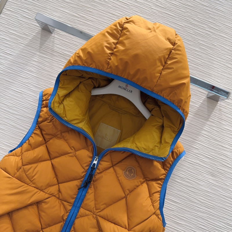 Жилет Moncler