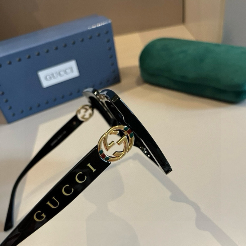 Gucci Солнцезащитные очки квадратной формы