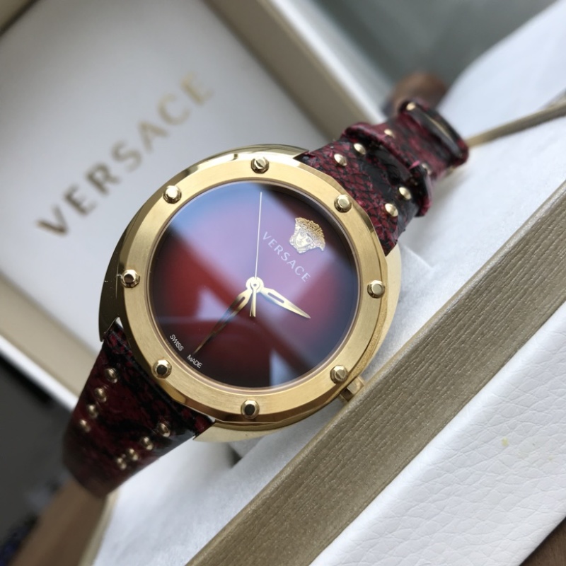 Часы Versace