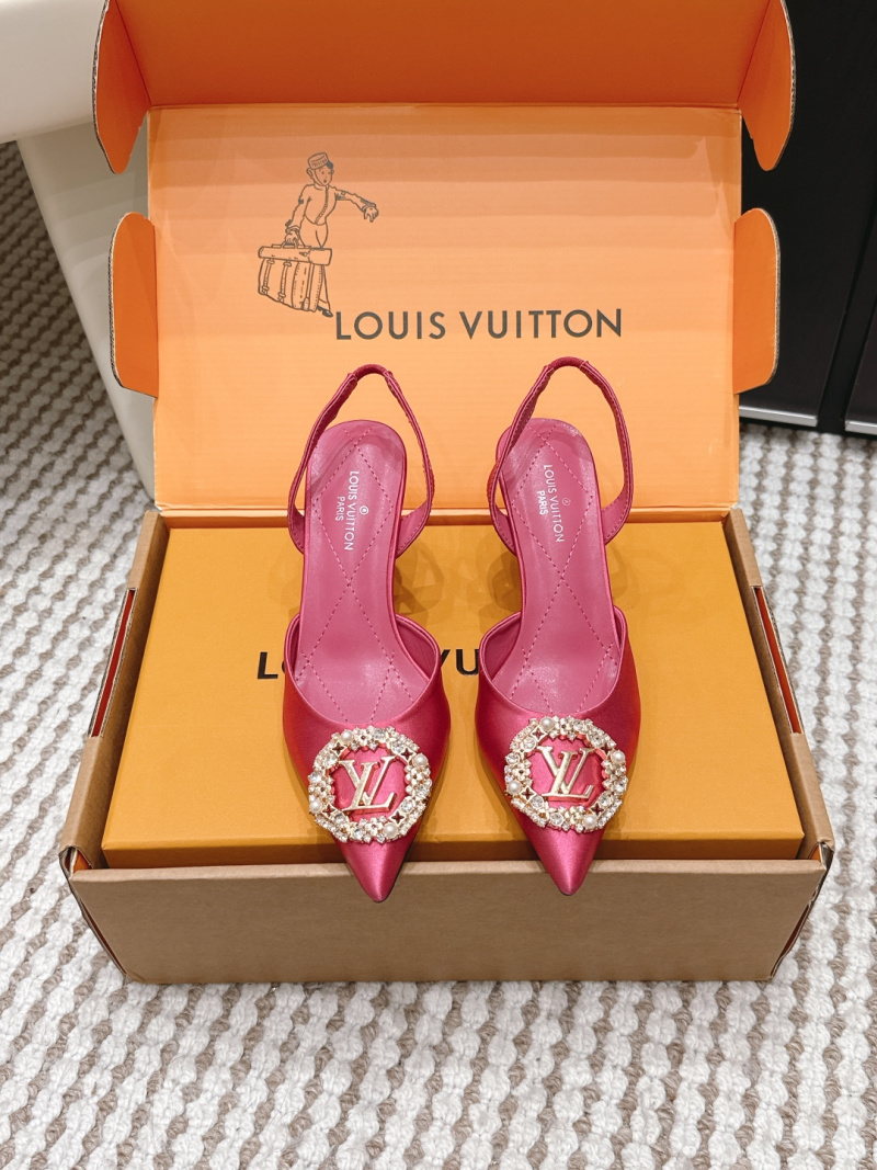 Женские розовые туфли на каблуке с декоративной пряжкой Louis Vuitton