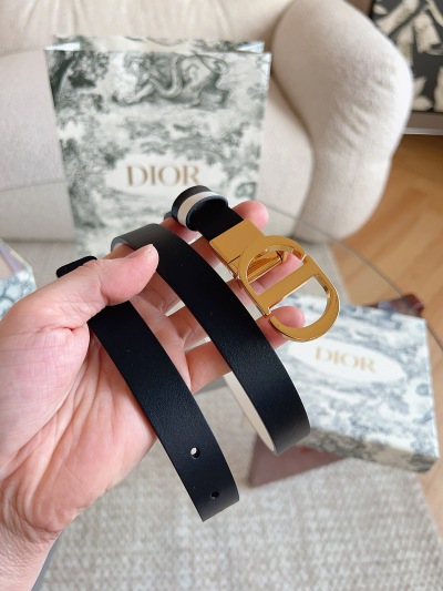 Ремень женский двойной с золотой пряжкой CD