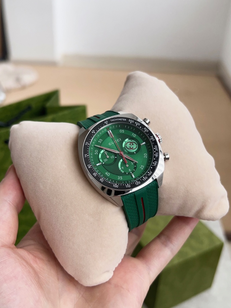 Часы Gucci
