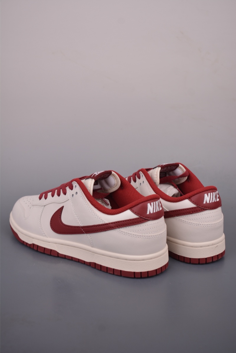 Кроссовки Nike SB Dunk Low