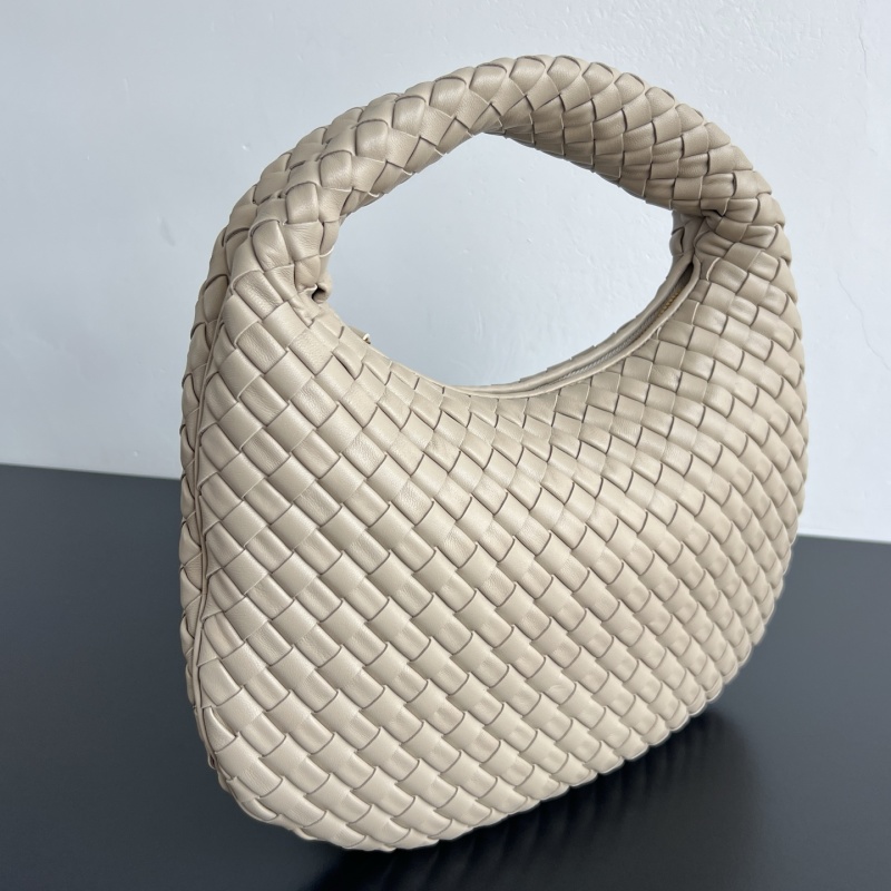 Кожаная плетеная сумка Bottega Veneta
