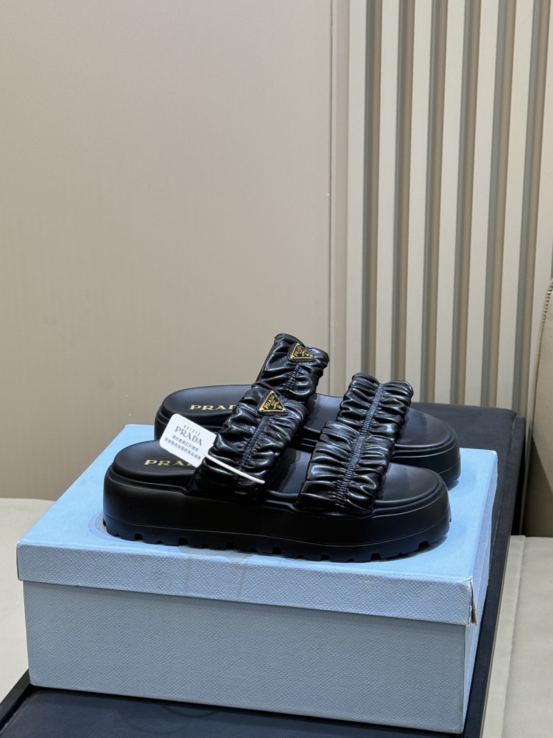 Шлепанцы женские с двойной бретелью Prada