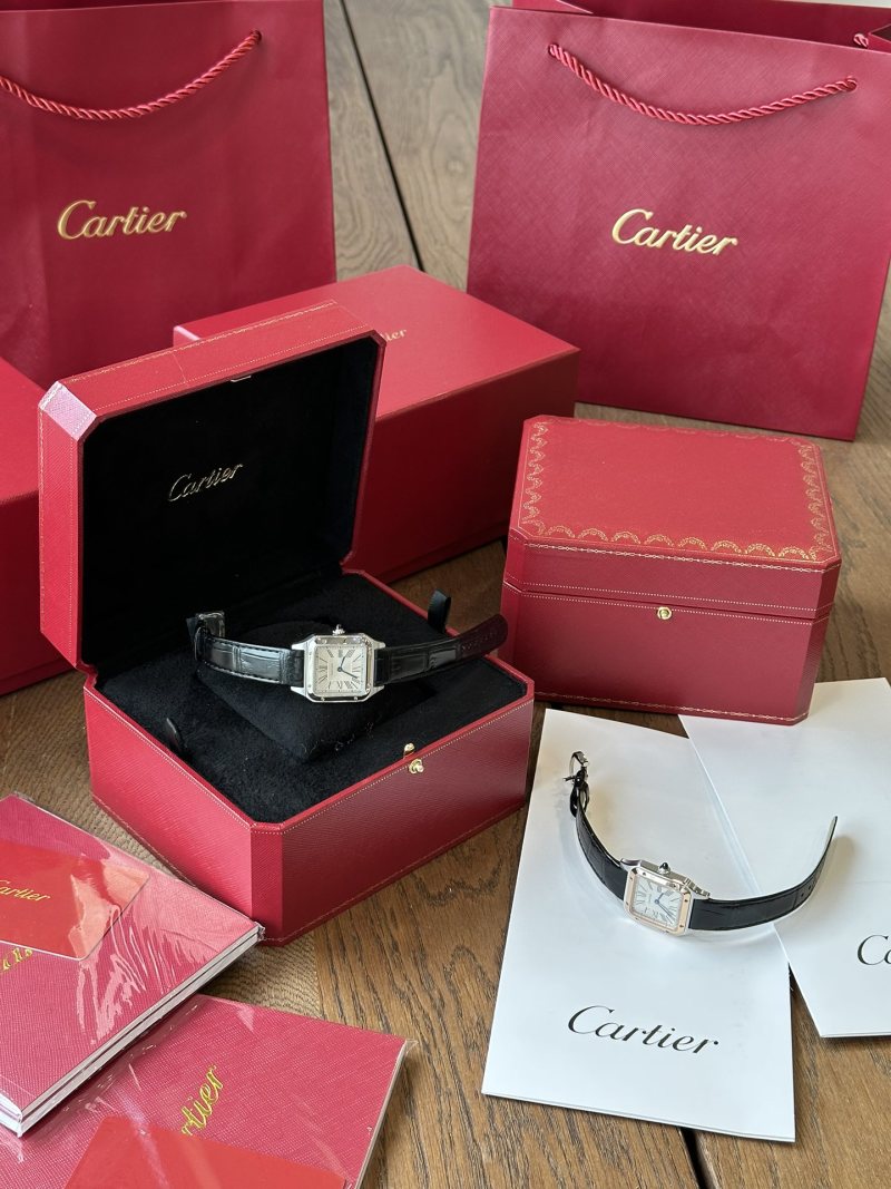 Часы Cartier