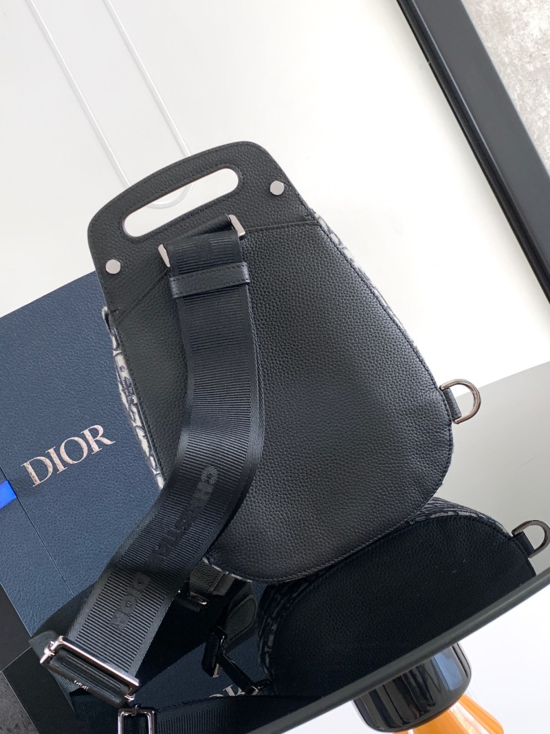 Сумка кросс-боди Dior Saddle