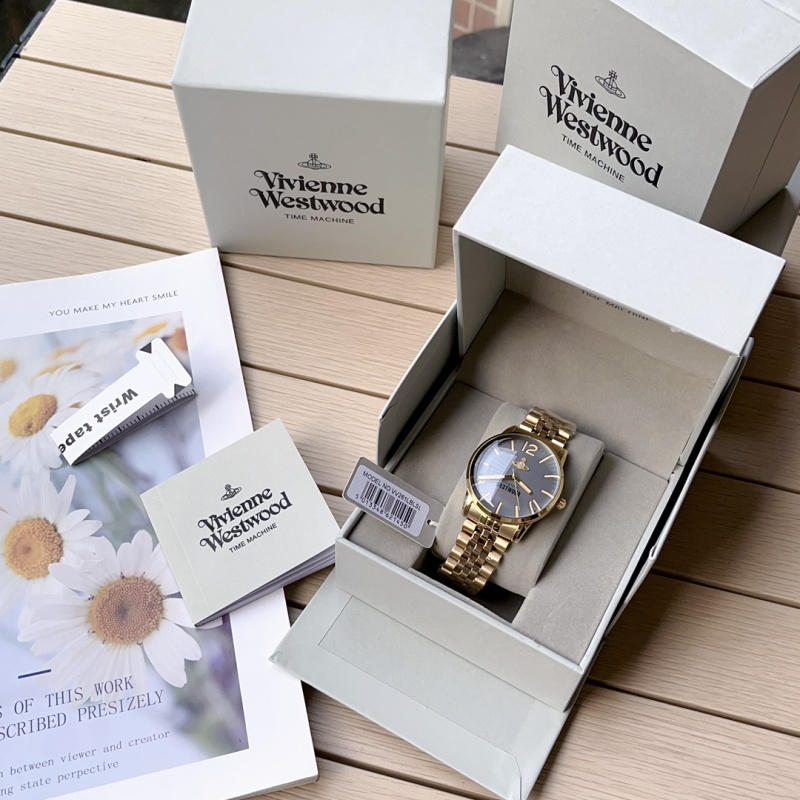 Часы Vivienne Westwood