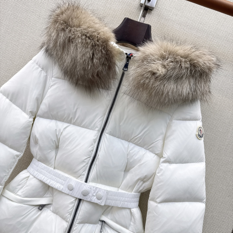 Пуховик Moncler
