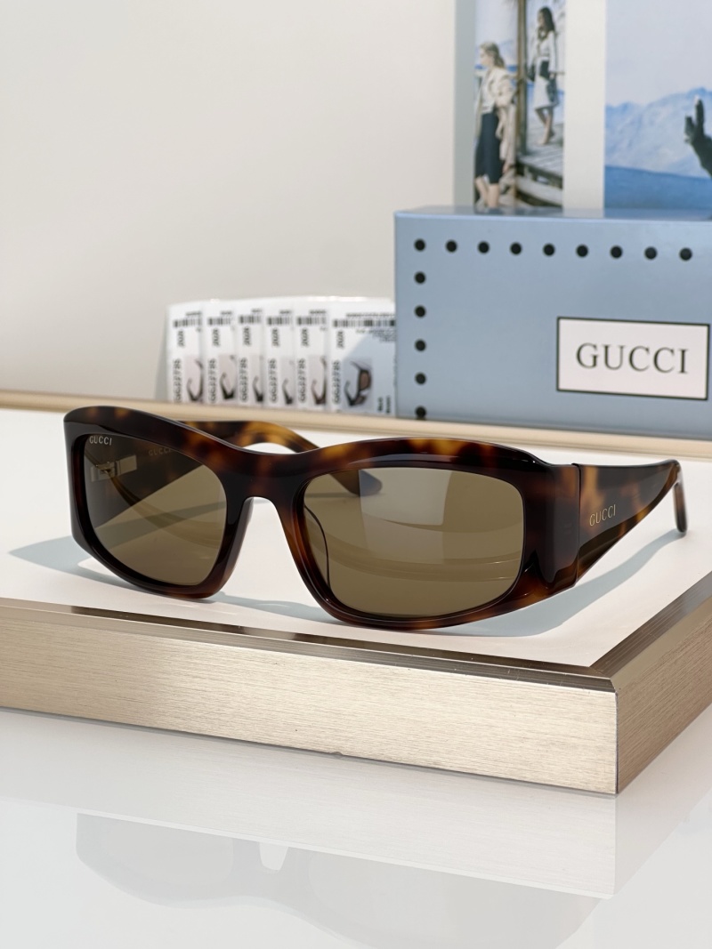 Солнцезащитные очки GUCCI GG2273S