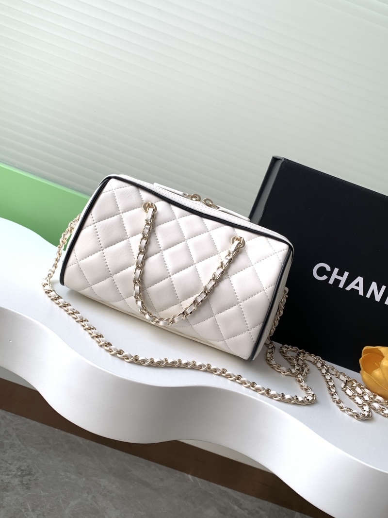Сумка-почтальон Chanel