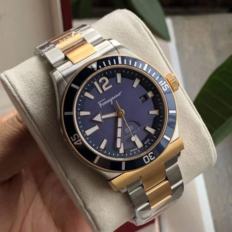 Часы Ferragamo