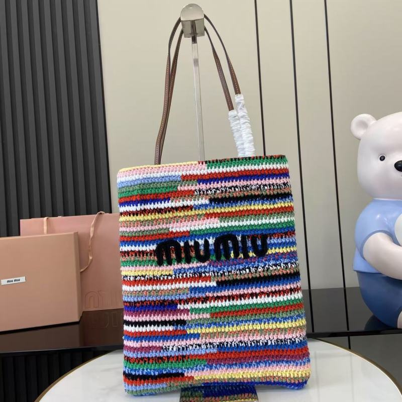 Сумка Miu Miu вязаная разноцветная