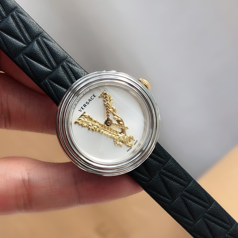 Часы Versace