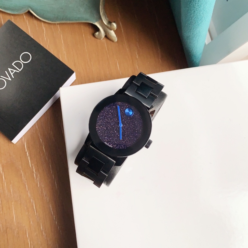 Часы Movado