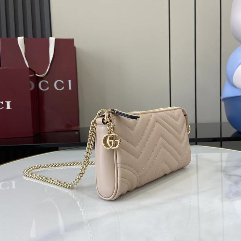 Сумка Gucci с цепочкой