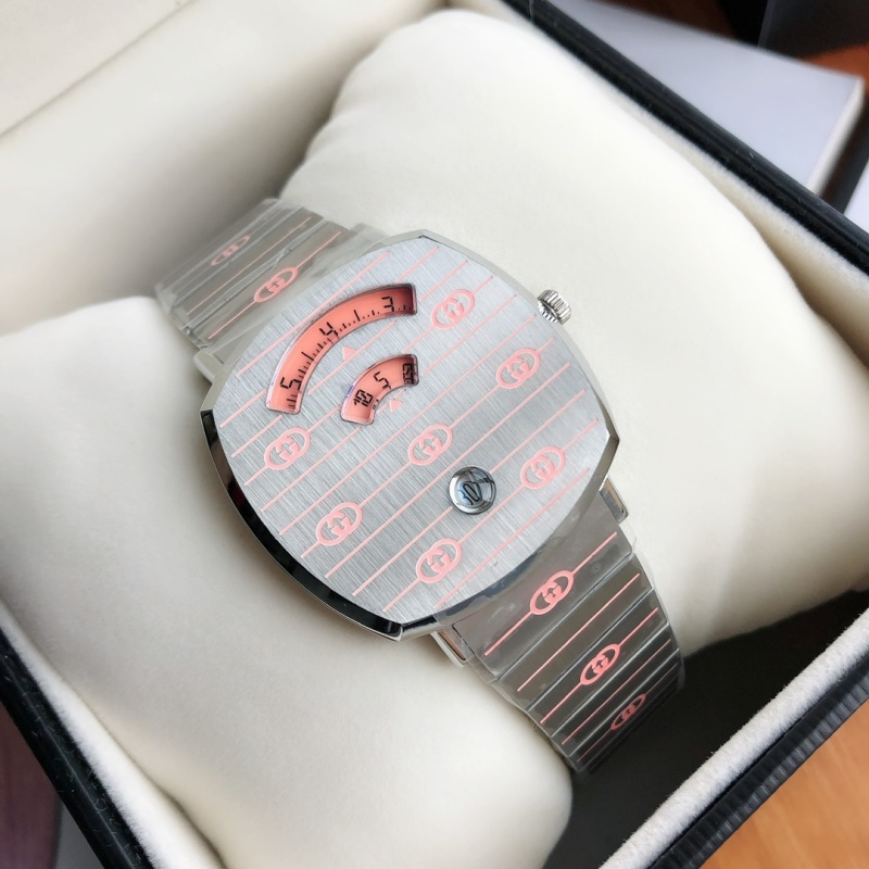 Часы Gucci