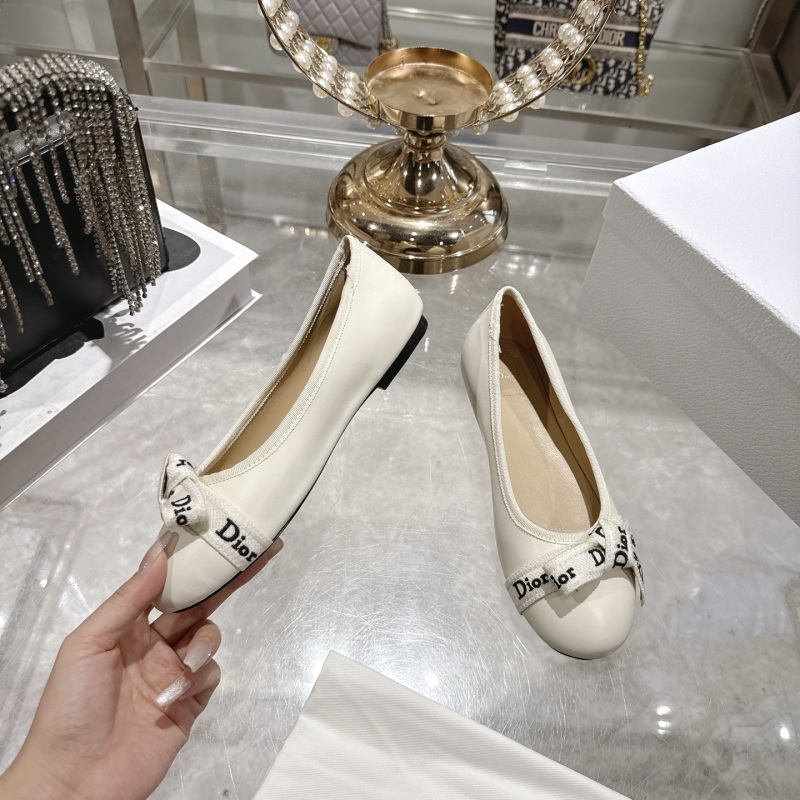 Балетки Dior с лентой и надписью CD