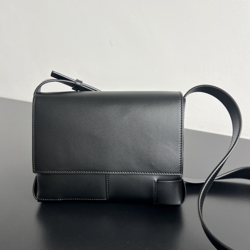 Анголо черная сумка через плечо Bottega Veneta