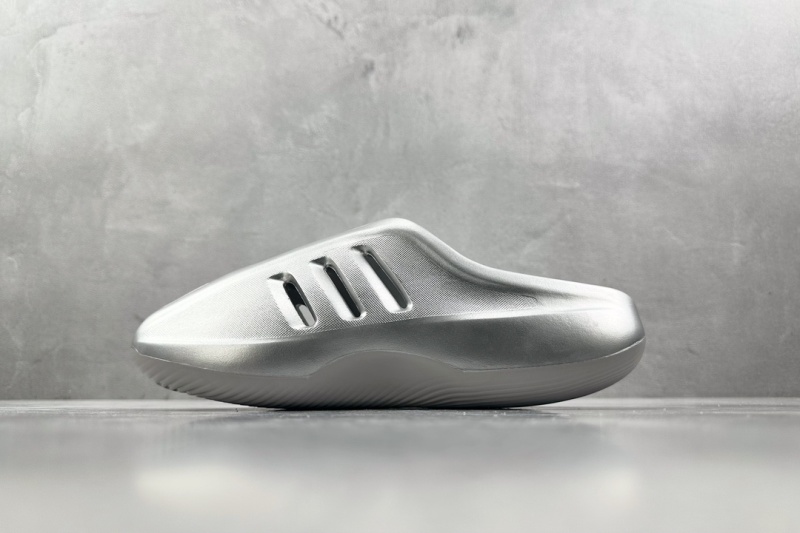 Слайды Adidas adiFOM Infinity серебристые