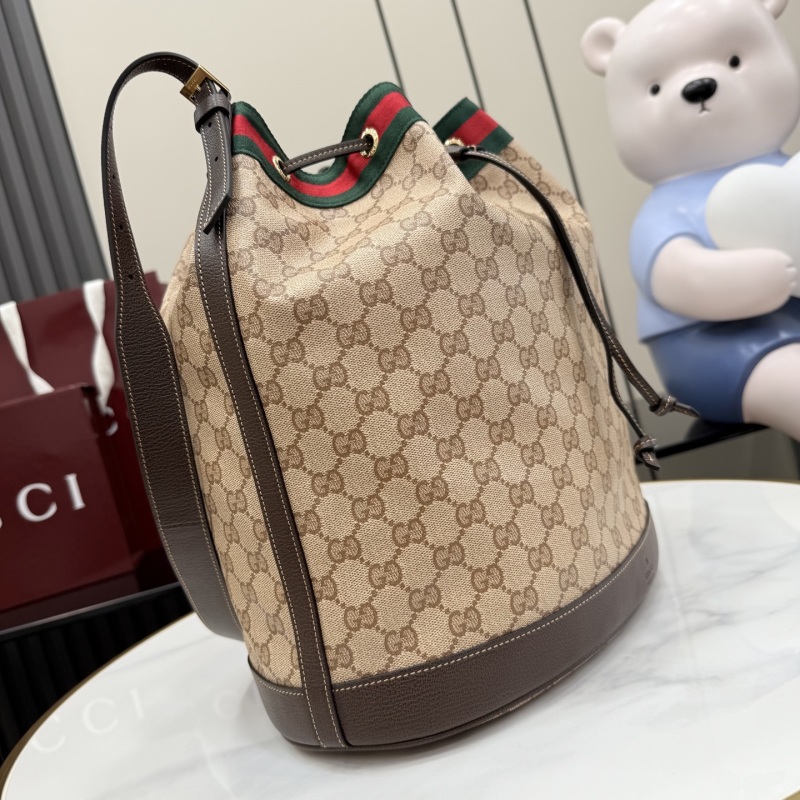 Сумка-мешок Gucci с принтом GG