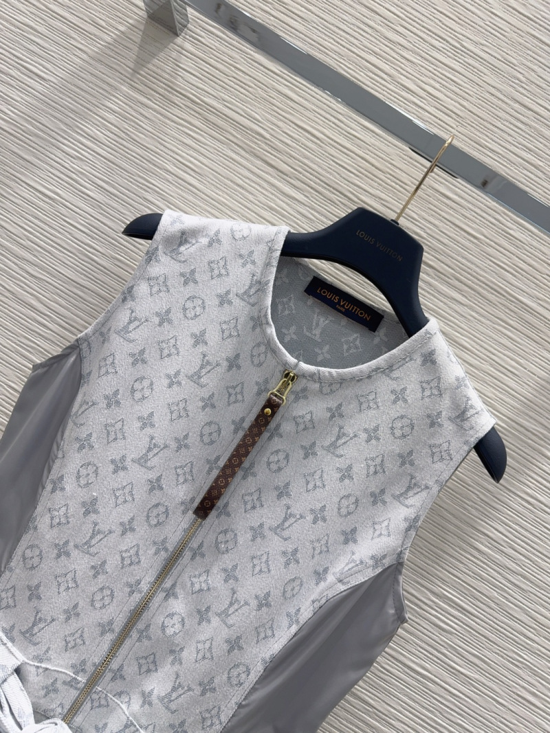 Сарафан женский серый с принтом и поясом Louis Vuitton