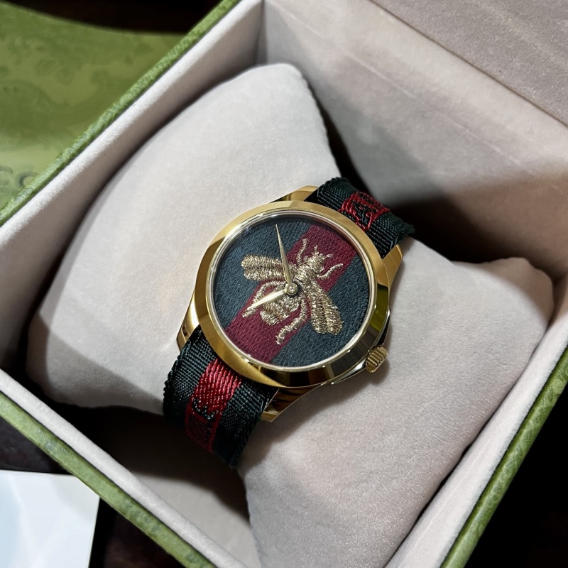 Часы Gucci