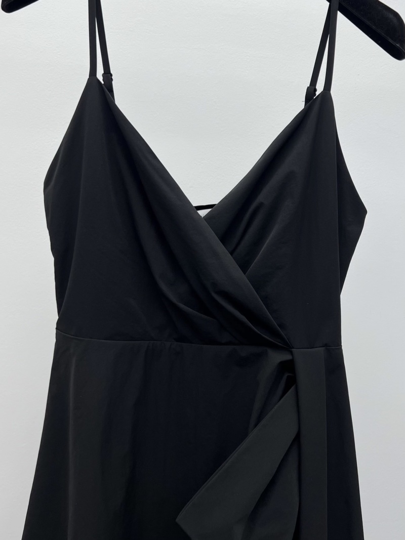 Вечернее платье чёрное, артикул SJ330490 Dior